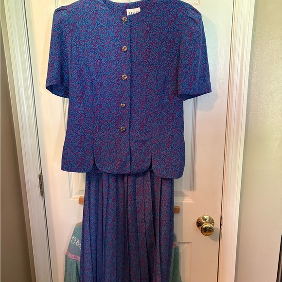 Blue and Pink Floral skirt and blouse - Picture 1 of 4